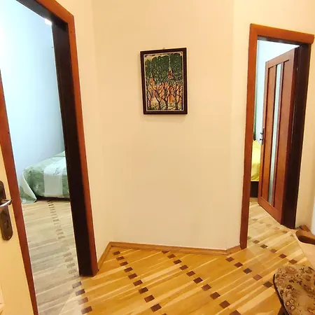 на 6х проспект шевченка центр Apartmán