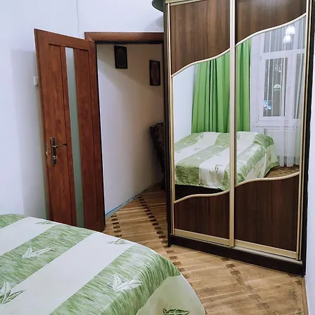 на 6х проспект шевченка центр Apartmán